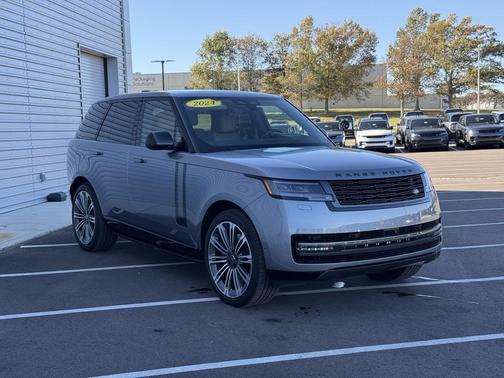 2024 Land Rover Range Rover P530 SE