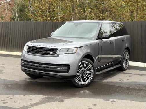 2024 Land Rover Range Rover P530 SE