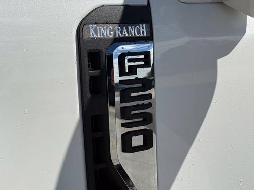 Star White Metallic Tri-Coat 2026 Ford F-250 King Ranch