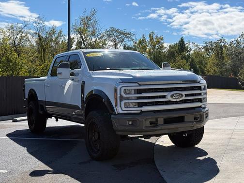 Star White Metallic Tri-Coat 2026 Ford F-250 King Ranch