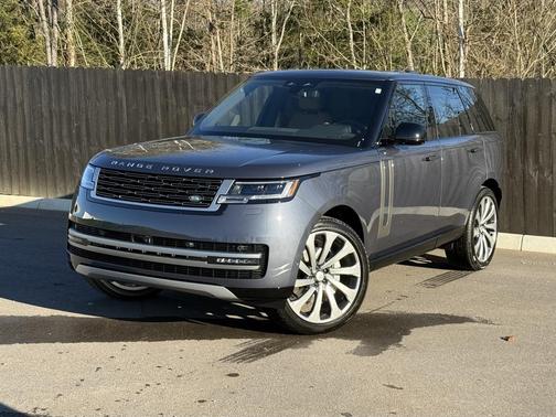 2025 Land Rover Range Rover P400 SE