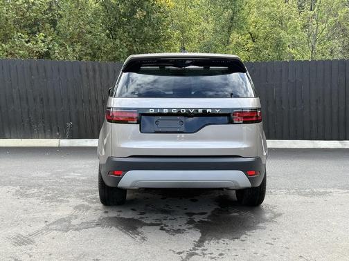 2025 Land Rover Discovery P300 S
