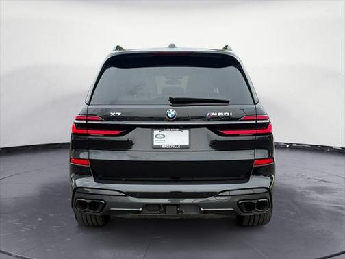 2025 BMW X7 M60i