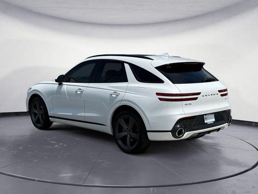 Uyuni White 2022 Genesis GV70 2.5T AWD