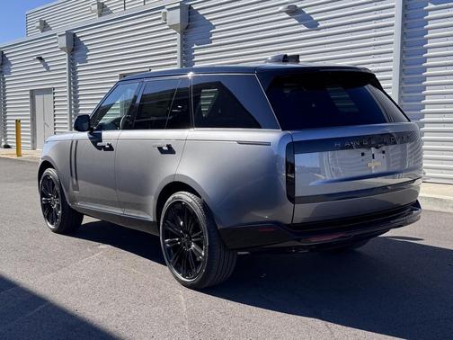 2026 Land Rover Range Rover P530 SE