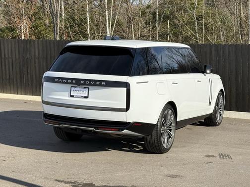 2024 Land Rover Range Rover P400 SE