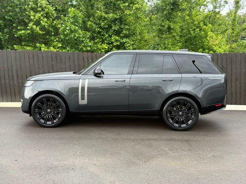 Carpathian 2023 Land Rover Range Rover P400 SE