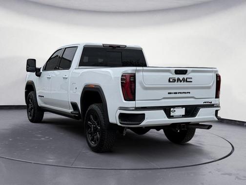 2025 GMC Sierra 2500 AT4