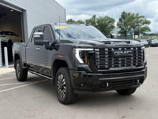 Onyx Black 2025 GMC Sierra 3500 Denali