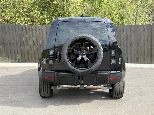 2026 Land Rover Defender S