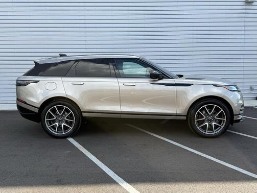 2026 Land Rover Range Rover Velar P250 SE R-Dynamic