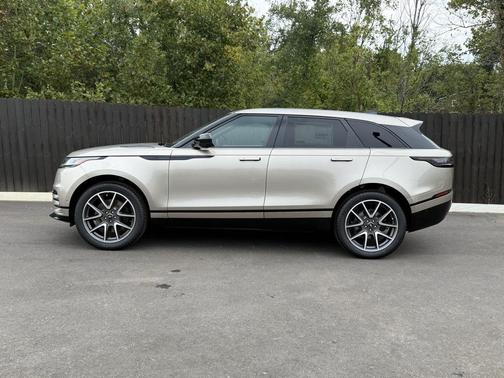 2026 Land Rover Range Rover Velar P250 SE R-Dynamic