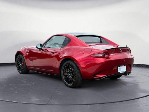 Soul Red Crystal Metallic 2025 Mazda MX-5 Miata RF Club