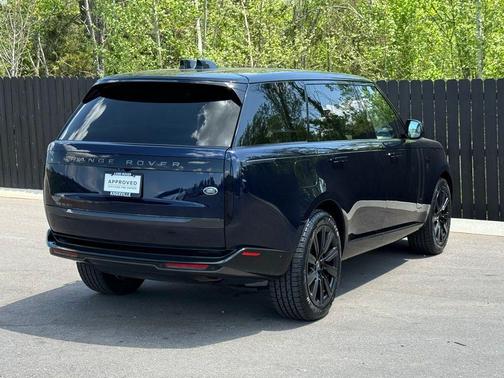 Portofino Blue Metallic 2023 Land Rover Range Rover P400 SE