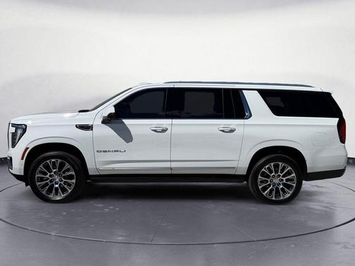 Summit White 2026 GMC Yukon XL Denali