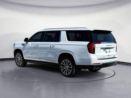 Summit White 2026 GMC Yukon XL Denali