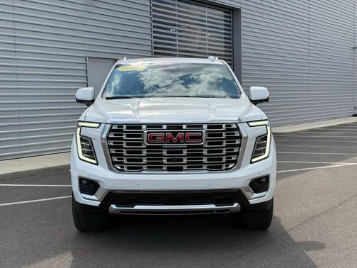 Summit White 2026 GMC Yukon XL Denali