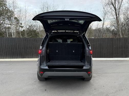 2024 Land Rover Discovery P360 Dynamic SE