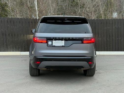 2024 Land Rover Discovery P360 Dynamic SE