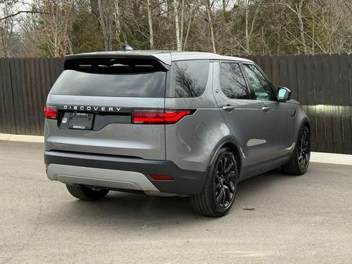 2025 Land Rover Discovery P300 S