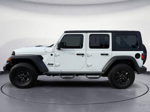 Bright White Clearcoat 2021 Jeep Wrangler Willys