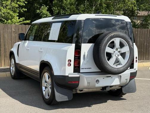 2025 Land Rover Defender 110 P400 S