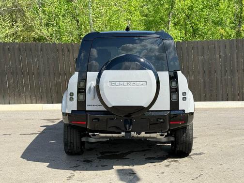 Borasco 2026 Land Rover Defender P400 X-Dynamic SE