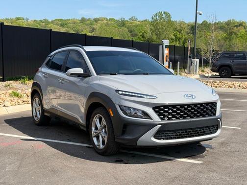 Cyber Silver 2022 Hyundai KONA SEL