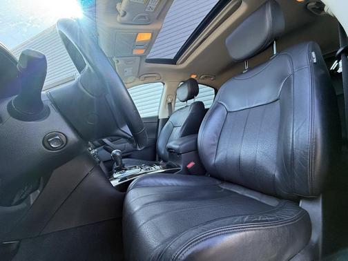 2016 INFINITI QX70 Base