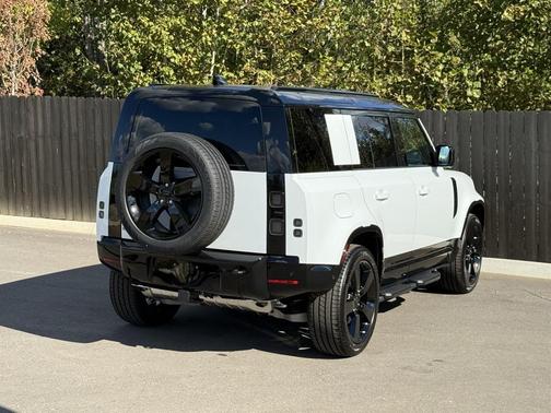 2026 Land Rover Defender X-Dynamic SE