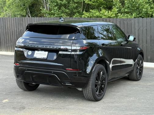2025 Land Rover Range Rover Evoque Dynamic SE