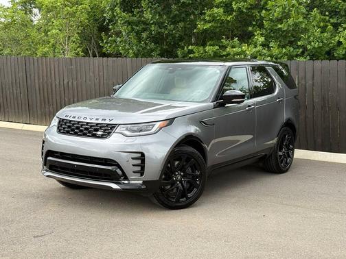 Eiger Grey Metallic 2025 Land Rover Discovery P360 Dynamic SE