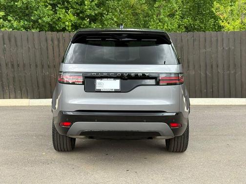 Eiger Grey Metallic 2025 Land Rover Discovery P360 Dynamic SE