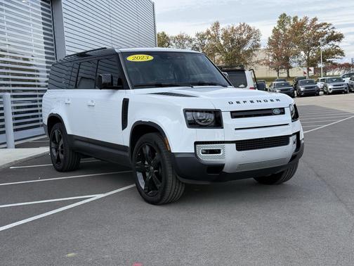 2023 Land Rover Defender 130 SE