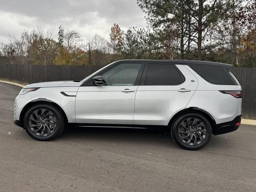 2023 Land Rover Discovery P300 S R-Dynamic