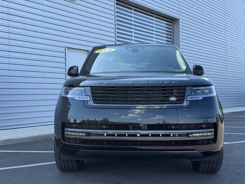 2025 Land Rover Range Rover P400 SE