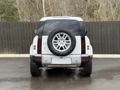 2025 Land Rover Defender 90 P300 S