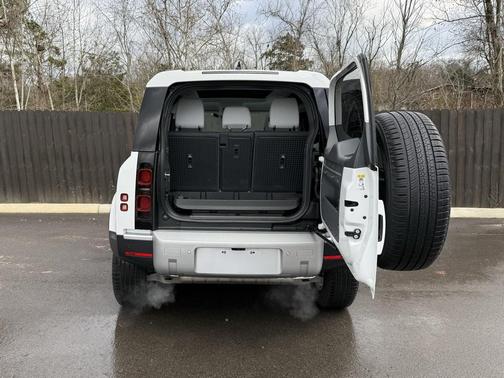 2025 Land Rover Defender 90 P300 S
