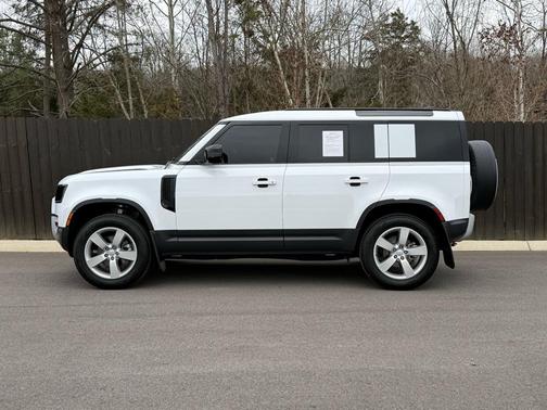 2025 Land Rover Defender 110 P300