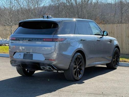 Eiger Gray Metallic 2025 Land Rover Range Rover Sport SE