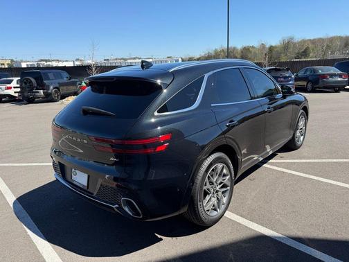 Vik Black 2022 Genesis GV70 2.5T