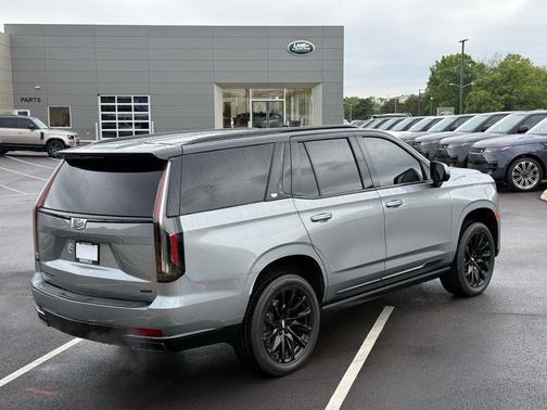 Argent Silver Metallic 2024 Cadillac Escalade Sport Platinum