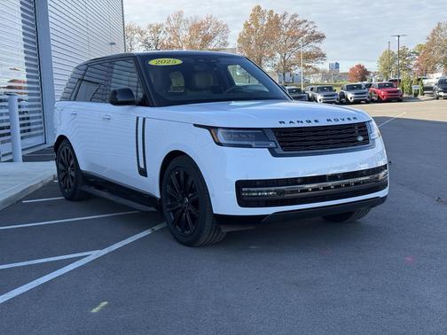 2025 Land Rover Range Rover P550e Autobiography