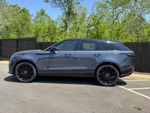 2026 Land Rover Range Rover Velar P250 SE R-Dynamic