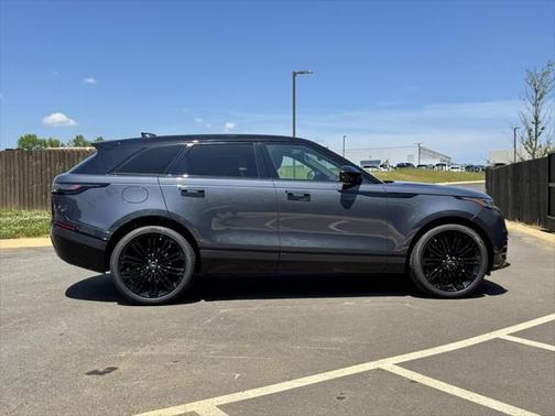2026 Land Rover Range Rover Velar P250 SE R-Dynamic