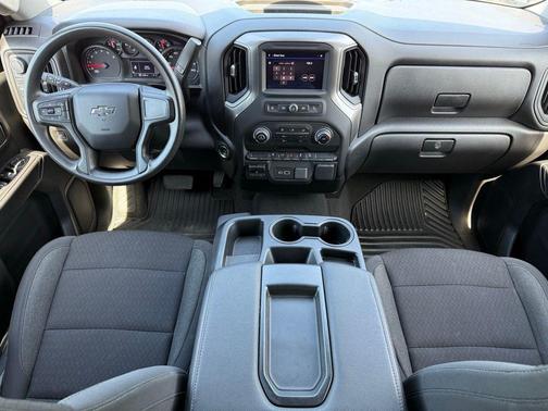 Summit White 2025 Chevrolet Silverado 2500 Custom