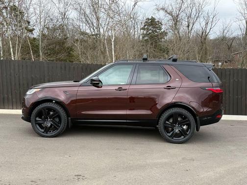 Sedona 2026 Land Rover Discovery Tempest Edition