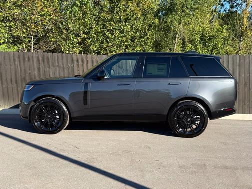 Gray 2027 Land Rover Range Rover SE