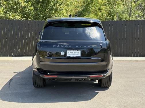 2025 Land Rover Range Rover P530 SE