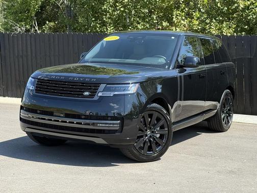 2025 Land Rover Range Rover P530 SE